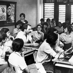 JOVENES URUGUAYOS